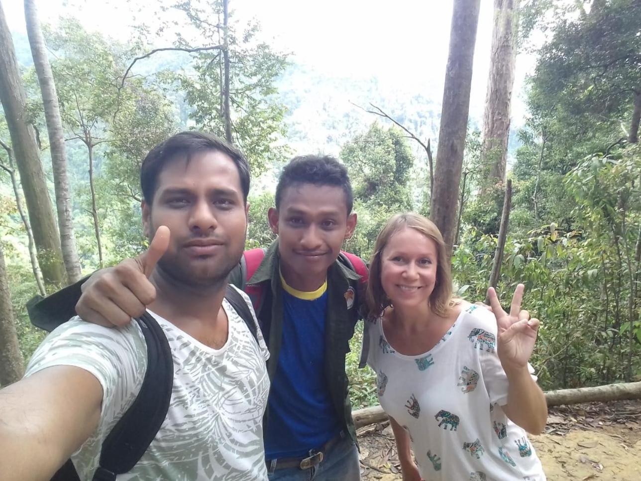 Orangutantreksumatra & Lovely Jungle Lodge Only Book If You Are Treking With Us Bukit Lawang Quarto foto